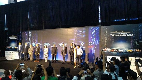 Khai mạc triển lãm Ô tô quốc tế Việt Nam 2015 ảnh 1